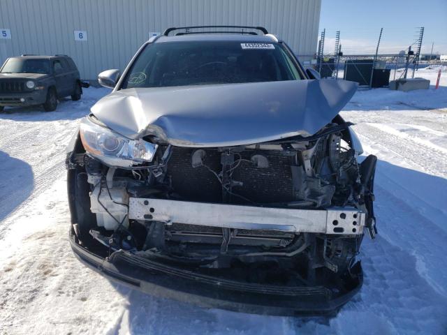 5TDJKRFHXES018235 - 2014 TOYOTA HIGHLANDER XLE ვერცხლისფერი ფოტო 5