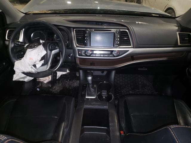 5TDJKRFHXES018235 - 2014 TOYOTA HIGHLANDER XLE ვერცხლისფერი ფოტო 8