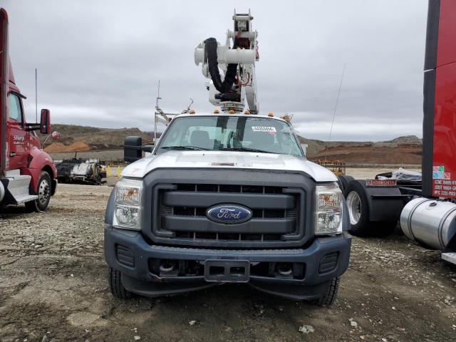 1FDUF5HT7GED42596 - 2016 FORD F550 SUPER DUTY WHITE photo 5