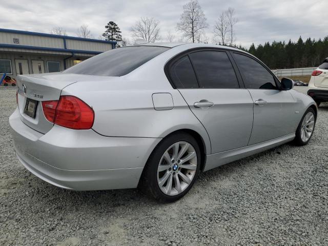 WBAPH7G50BNN05525 - 2011 BMW 328 I SILVER photo 3