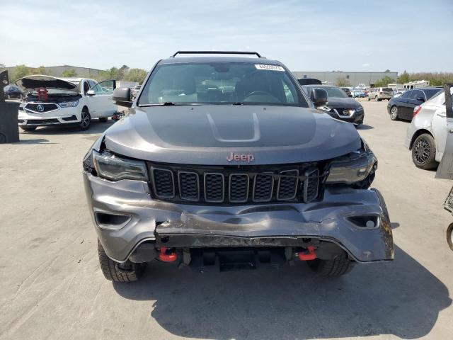 1C4RJFLG0JC319527 - 2018 JEEP GRAND CHER TRAILHAWK GRAY photo 5