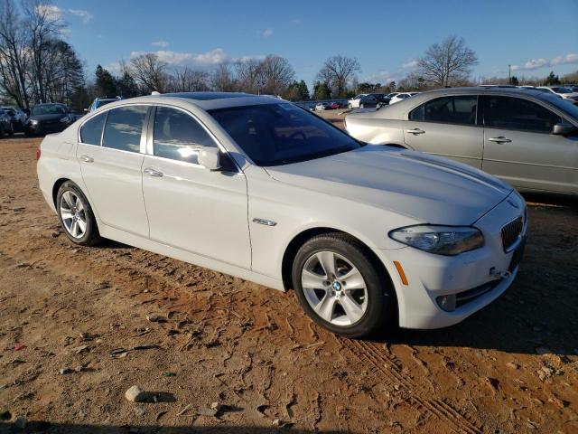 WBAXG5C59DD233952 - 2013 BMW 528 I WHITE photo 4