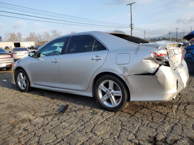 4T1BF1FK5EU451829 - 2014 TOYOTA CAMRY L SILVER photo 2