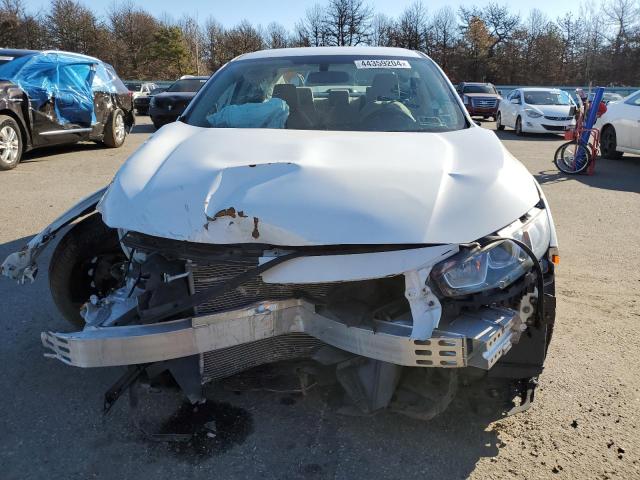 2HGFC2F55JH604254 - 2018 HONDA CIVIC LX WHITE photo 5