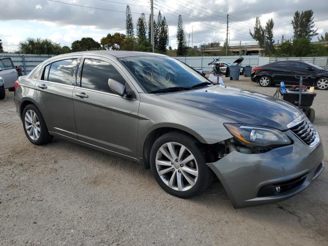 1C3CCBCG7DN508908 - 2013 CHRYSLER 200 LIMITED GRAY photo 4