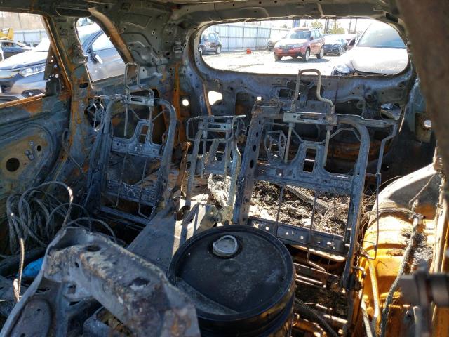 5XYKTDA64EG517541 - 2014 KIA SORENTO LX BURN photo 10