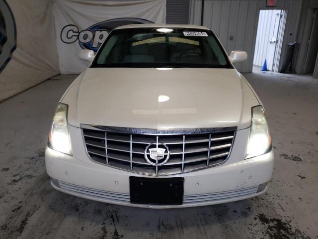 1G6KD57Y69U124269 - 2009 CADILLAC DTS BEIGE photo 5