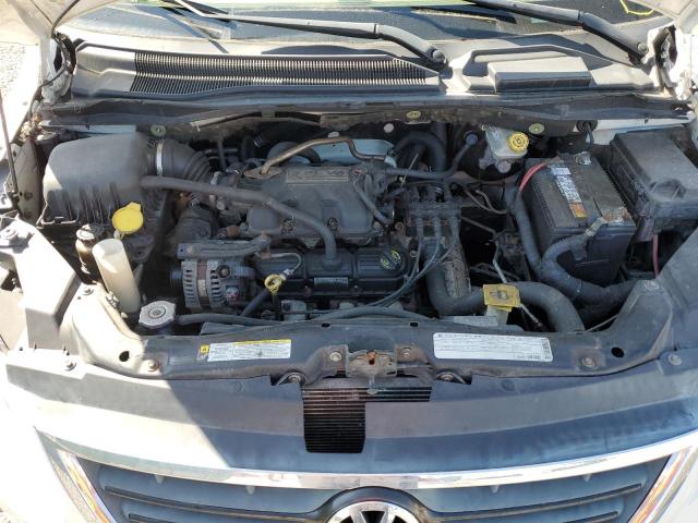 2V4RW3D1XAR262972 - 2010 VOLKSWAGEN ROUTAN SE WHITE photo 12