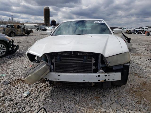 2B3CL3CG2BH567311 - 2011 DODGE CHARGER WHITE photo 5