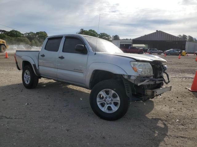 3TMJU62N48M068122 - 2008 TOYOTA TACOMA DOUBLE CAB PRERUNNER SILVER photo 4