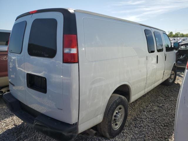 1GCWGBFG1K1230312 - 2019 CHEVROLET EXPRESS G2 WHITE photo 3