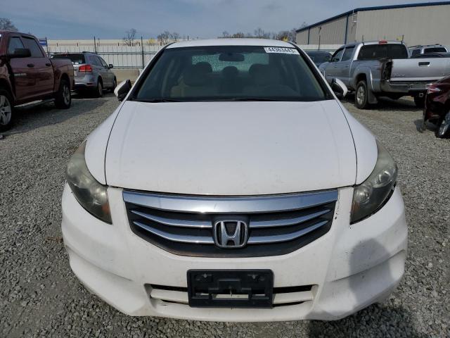 1HGCP2F49CA208618 - 2012 HONDA ACCORD LXP WHITE photo 5