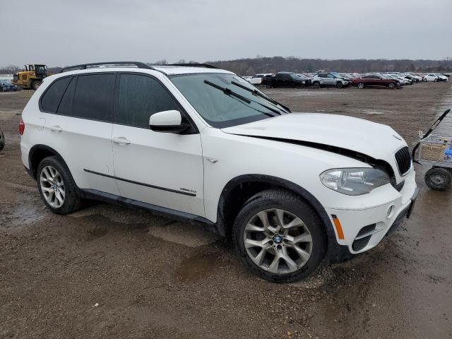 5UXZV4C54D0B02691 - 2013 BMW X5 XDRIVE35I WHITE photo 4