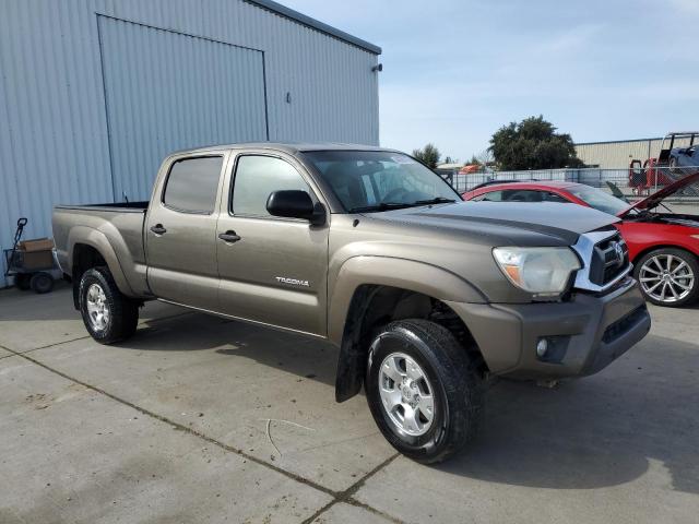 3TMMU4FN8DM056948 - 2013 TOYOTA TACOMA DOUBLE CAB LONG BED BROWN photo 4