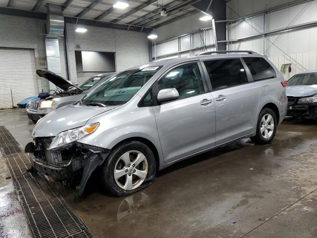 2017 TOYOTA SIENNA LE, 