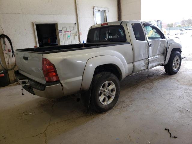 5TEUX42N08Z553840 - 2008 TOYOTA TACOMA ACCESS CAB ვერცხლისფერი ფოტო 3