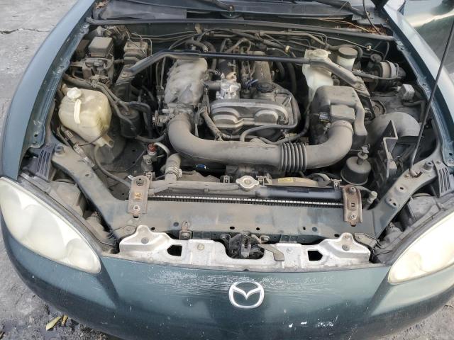 JM1NB353720230464 - 2002 MAZDA MX-5 MIATA BASE GREEN photo 11