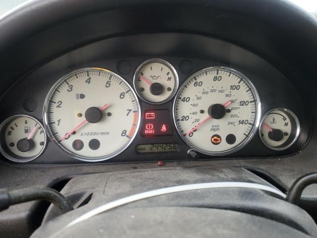 JM1NB353720230464 - 2002 MAZDA MX-5 MIATA BASE GREEN photo 9