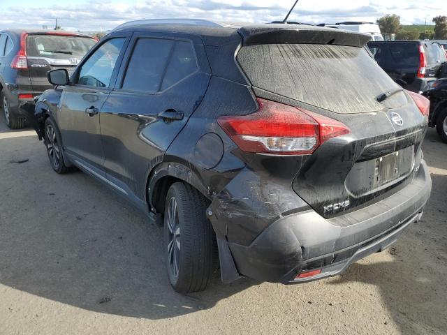 3N1CP5CUXJL513087 - 2018 NISSAN KICKS S BLACK photo 2