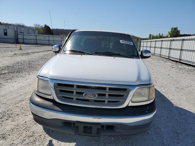 1FTRF07W0YKB16251 - 2000 FORD F150 WHITE photo 5