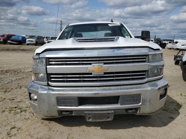 1GC4KZCYXJF252550 - 2018 CHEVROLET SILVERADO K3500 LT WHITE photo 5