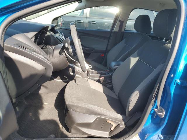 1FAHP3F27CL463805 - 2012 FORD FOCUS SE BLUE photo 7