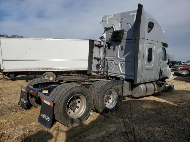 3AKJHHFG1PSUN7132 - 2023 FREIGHTLINER CASCADIA ვერცხლისფერი ფოტო 4