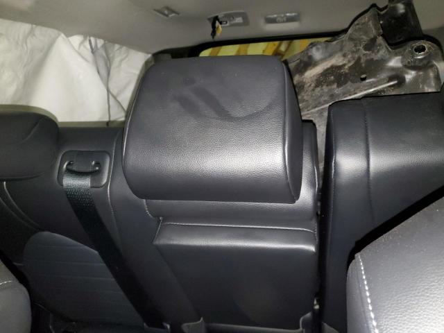 5TDGZRBH8NS560915 - 2022 TOYOTA HIGHLANDER XLE WHITE photo 10