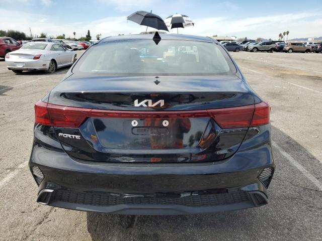 3KPF24AD9PE567144 - 2023 KIA FORTE LX BLACK photo 6