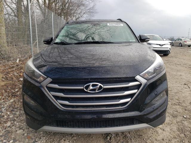 KM8J3CA2XJU627548 - 2018 HYUNDAI TUCSON VALUE BLACK photo 5