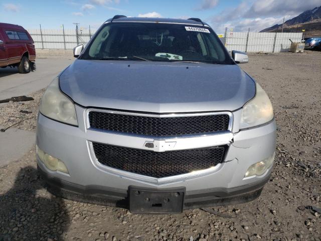 1GNKVGED2CJ295929 - 2012 CHEVROLET TRAVERSE LT SILVER photo 5