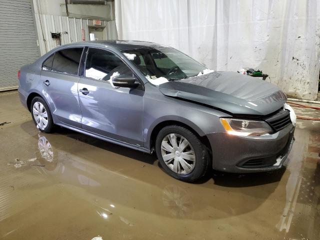 3VWDZ7AJ6BM047876 - 2011 VOLKSWAGEN JETTA SE SILVER photo 4