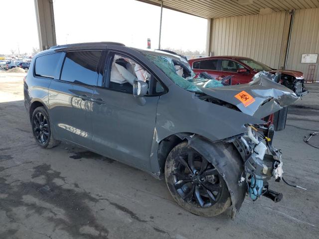 2C4RC1BG2LR203786 - 2020 CHRYSLER PACIFICA TOURING L BLACK photo 4