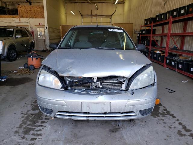 1FAFP31N47W169386 - 2007 FORD FOCUS ZX3 SILVER photo 5