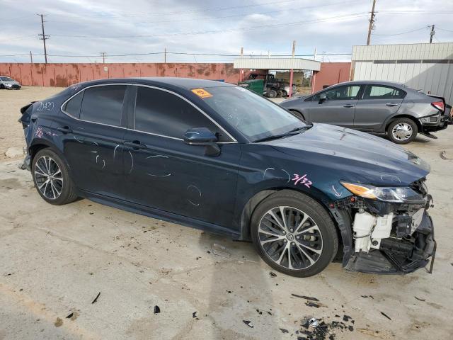 4T1B11HK1JU611436 - 2018 TOYOTA CAMRY L BLACK photo 4