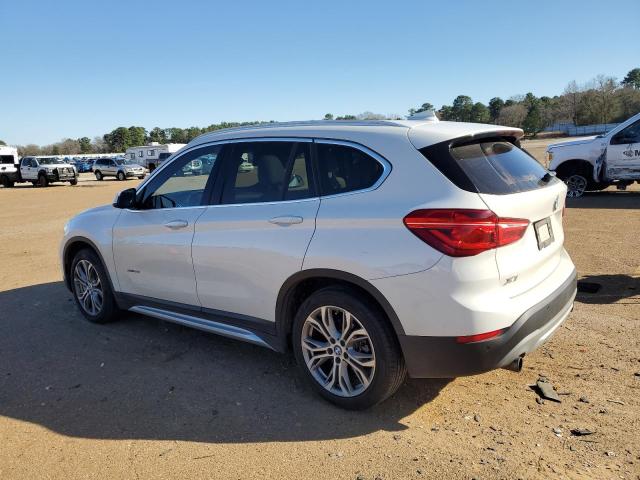 WBXHU7C39H5H32895 - 2017 BMW X1 SDRIVE28I WHITE photo 2