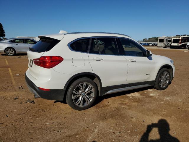 WBXHU7C39H5H32895 - 2017 BMW X1 SDRIVE28I WHITE photo 3