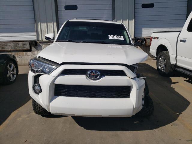JTEBU5JR2J5526847 - 2018 TOYOTA 4RUNNER SR5/SR5 PREMIUM 白色 照片 5