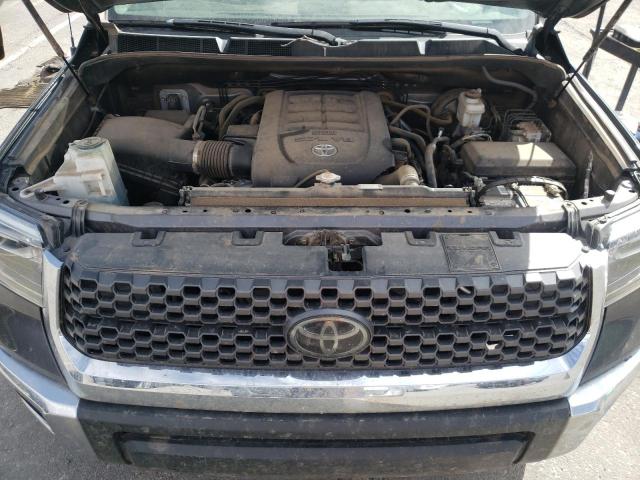 5TFUY5F12JX717614 - 2018 TOYOTA TUNDRA DOUBLE CAB SR/SR5 GRAY photo 11