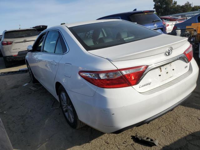 4T1BF1FK9FU995218 - 2015 TOYOTA CAMRY LE WHITE photo 2