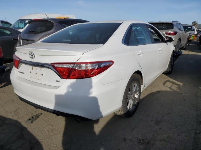 4T1BF1FK9FU995218 - 2015 TOYOTA CAMRY LE WHITE photo 3