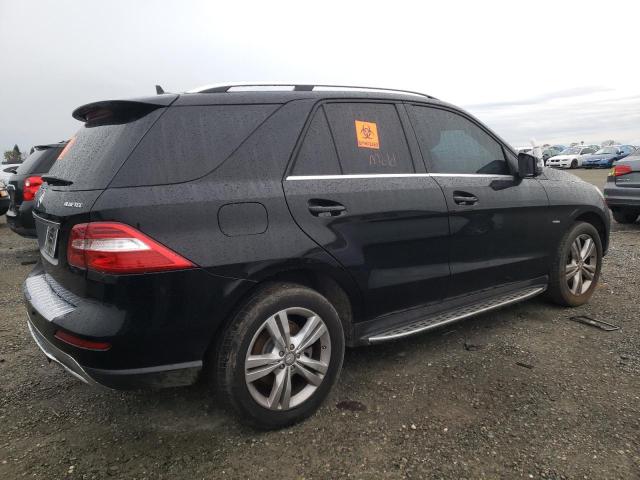 4JGDA2EB5CA027824 - 2012 MERCEDES-BENZ ML 350 BLUETEC BLACK photo 3