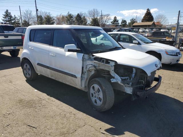 KNDJT2A59D7763990 - 2013 KIA SOUL WHITE photo 4