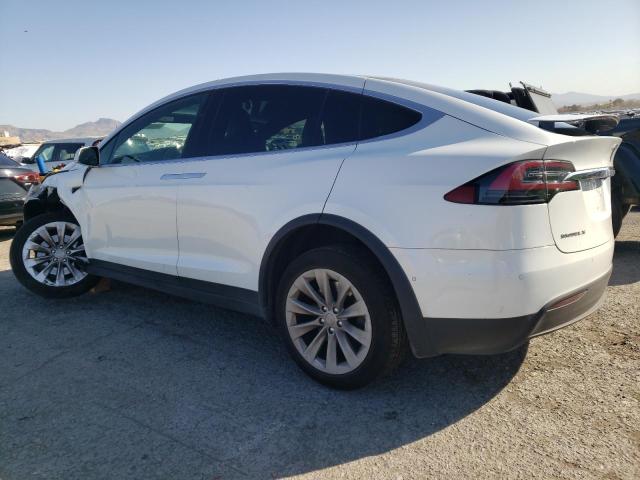 5YJXCDE20HF068609 - 2017 TESLA MODEL X WHITE photo 2