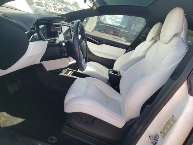 5YJXCDE20HF068609 - 2017 TESLA MODEL X WHITE photo 7