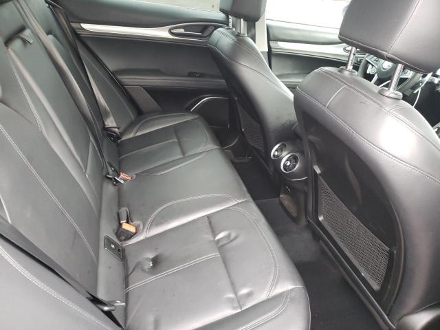 ZASFAKPN1J7B94445 - 2018 ALFA ROMEO STELVIO SPORT Silber Foto 11