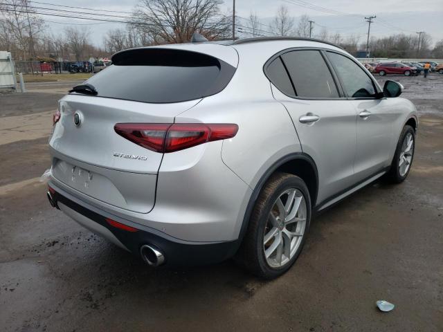 ZASFAKPN1J7B94445 - 2018 ALFA ROMEO STELVIO SPORT Silber Foto 3