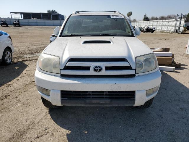 JTEZU14R150050788 - 2005 TOYOTA 4RUNNER SR5 WHITE photo 5