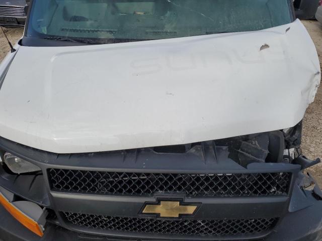 1GCWGFBG3E1137244 - 2014 CHEVROLET EXPRESS G2 WHITE photo 12