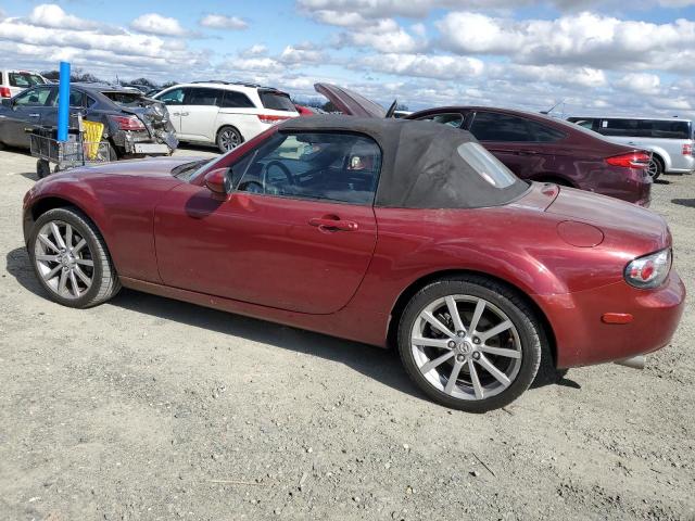 JM1NC25F860118411 - 2006 MAZDA MX5 MAROON photo 2